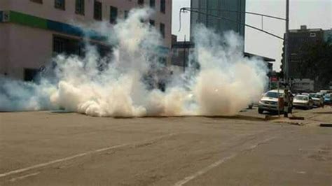 Police Fire Tear Gas On Mourners NewZimbabwe Com