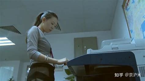 一部为剩女拍的纪录片：深圳住别墅开豪车的富婆，40岁都没结婚 知乎
