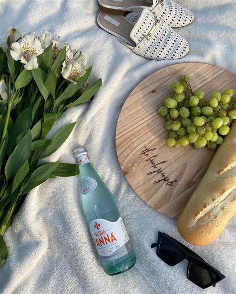 Jessica Smart On Instagram Dreaming Of Warm Picnic Days Picnic