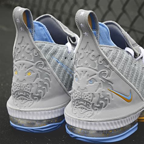 Latest on los angeles lakers small forward lebron james including news, stats, videos, highlights and more on espn. Pay homage to the Los Angeles Lakers lineage with the Nike ...