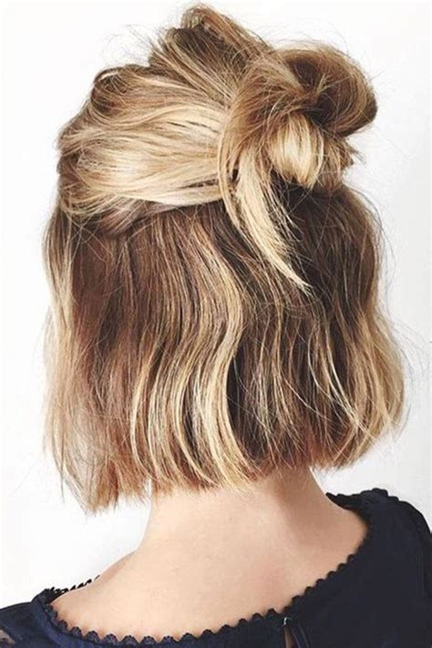 جدیدترین شعر عاشقانه ❤️ , زیباترین اشعار برای عشق و یار, شعر زیبای رمانتیک برای عشقم شعر عاشقانه زیبا در این بخش مجموعه اشعار عاشقانه زیبا از شاعرهای. تسريحات شعر قصير موضة 2017 - منتديات عالم الزين