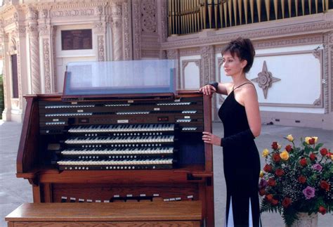 Organist Carol Williams To Perform At Camp Hill Presbyterian Church