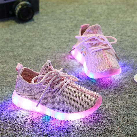 2016 New Breathable Girls Boys Light Up Led Shoes Color Glowing
