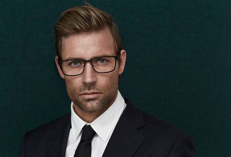 How To Look Great In Glasses Men News Fashion Day