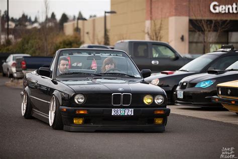 Bagged E30 With Pass Headlight Out For Air Intake E30 Convertible
