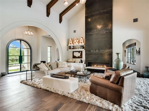 15 Spectacular Mediterranean Living Room Designs You Will