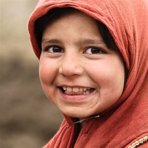 Portrait Of Kashmiri Little Girl In Close Up India Journey Flickr