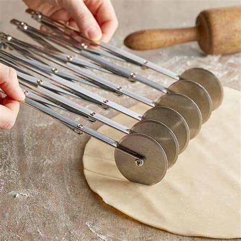 6 Wheel Stainless Steel Pastry Cutter Dough Divider