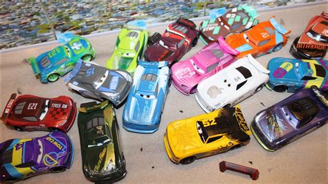 Disney Cars Crash Damaged Next Gen Piston Cup Racers Florida 500