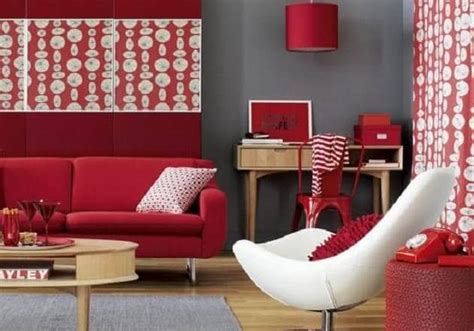 Perpaduan ini mengeluarkan kesan macho dalam dirimu, dan cocok digunakan di luar ruang. Perpaduan Warna Abu abu: Kombinasi Warna untuk Dekorasi Rumah