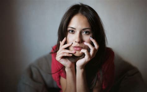 Catherine Timokhina Maxim Maximov Hands 500px Women Face Portrait