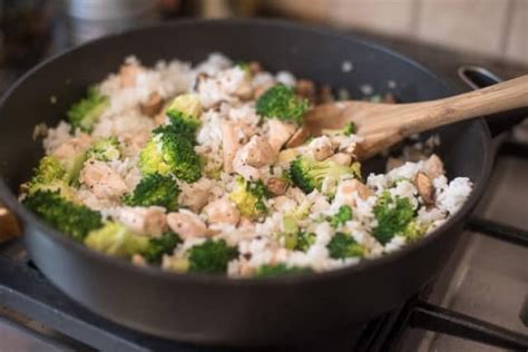 Pour the mixture over the broccoli and top with the. Creamy Chicken Broccoli and Rice Casserole - Valerie's Kitchen