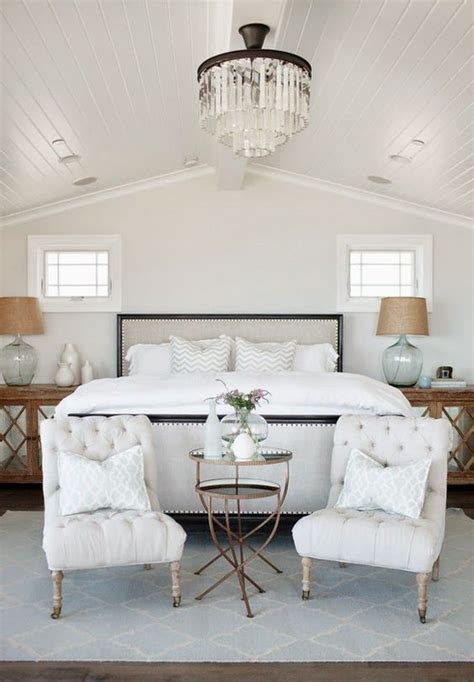 25 Ways To Incorporate Seating Furniture Into A Bedroom Digsdigs