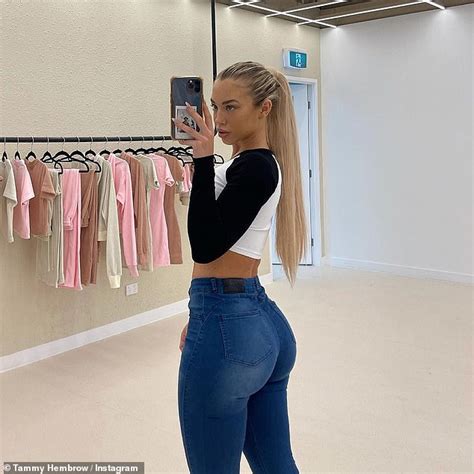 Tammy Hembrow Flaunts Her Famous Backside Spray On Jeans Readsector