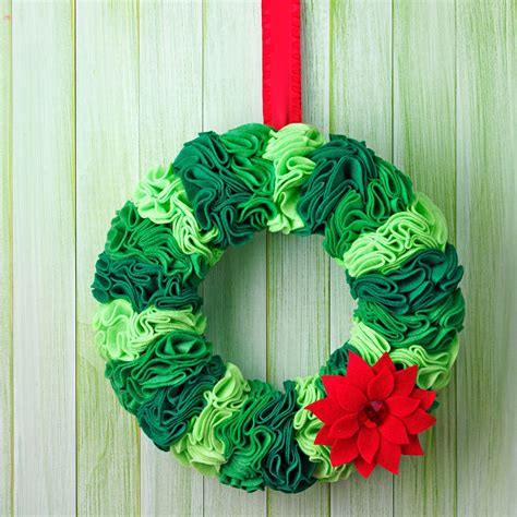 Diy Christmas Wreath Ideas 12 Easy Crafts With Pictures