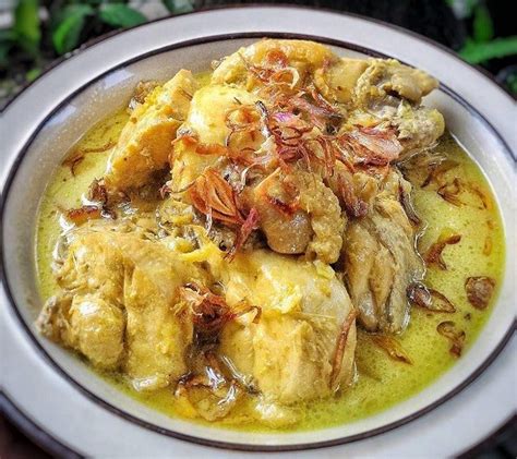 Cara membuat opor ayam super lezat, how to make a super delicious chicken opor, cara buat opor ayam sederhana, opor. 5 Resep Opor Ayam Spesial yang Gurih, Nikmat dan Mudah dibuat