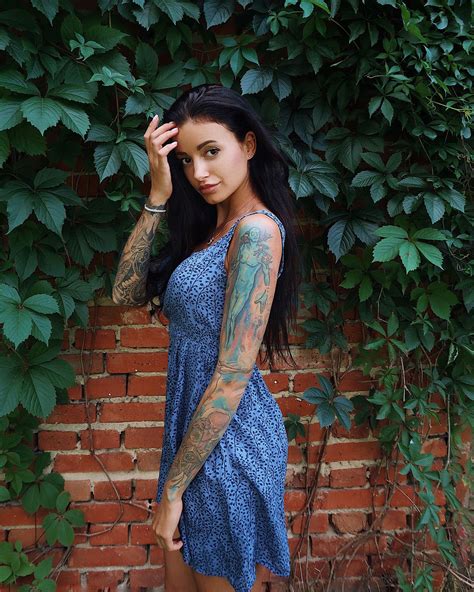 ANYA SUGAR Tattoos For Women Tattooed Women Perfect Body Anya Sari Dresses With Sleeves