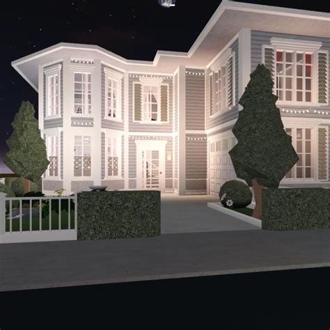 Aesthetic House Exterior Bloxburg In 2020 Beautiful House Plans