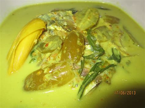 Ikan tenggiri masak lemak cili api pedas dan sedap via www.kisahresepi.com. Resepi Ikan Kembung Masak Lemak Belimbing Buluh ~ Resep ...