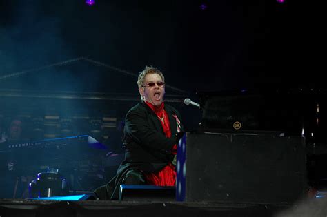 Elton John Jesus Would Support Gay Marriage