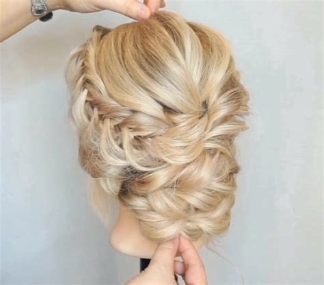 11 Gorgeous Wedding Hair Trends 2020