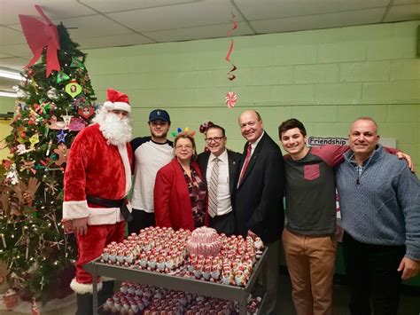 South Shore Rotary Club Spreads Holiday Cheer At Ps37