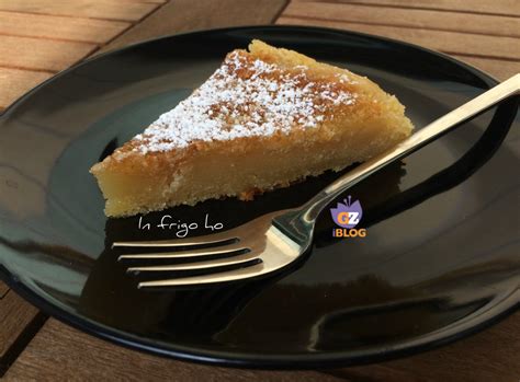 Ed eccoci arrivati al 30 marzo, giorno del mio compleanno, oggi di anni ne compio 33 e a volte me ne sentirei molti meno. TORTA YOGURT E CIOCCOLATO BIANCO - DOLCE