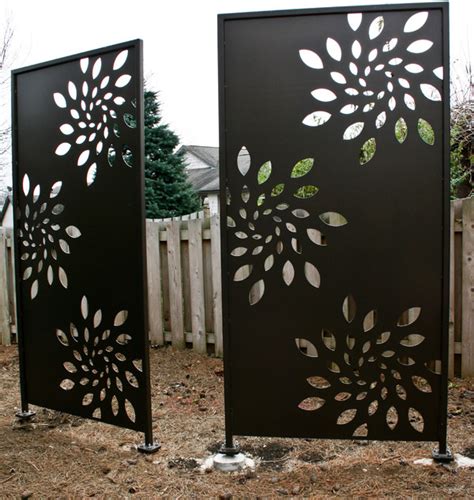These are laser cut steel screens with a bamboo concept. 10+ Best Outdoor Privacy Screen Ideas for Your Backyard ...