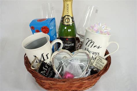 Wedding Gifts Basket For Bride And Groom Wedding Gift Baskets