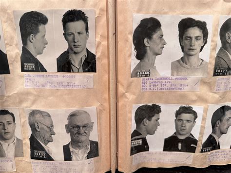 MUGSHOT ALBUM SAN FRANCISCO 1943-1946 - An album containing (1098