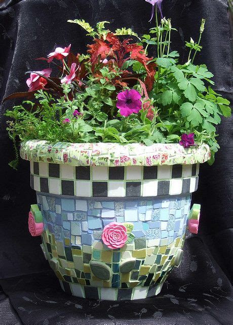Mosaic Furniture And Garden Art Plum Art Mosaics Mosaic Artist
