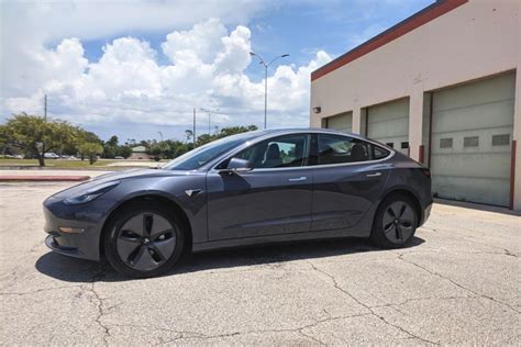 Select up to 3 trims below to compare some key specs and options for the 2021 tesla model 3. 2018 Tesla Model 3: Review, Trims, Specs, Price, New Interior Features, Exterior Design, and ...