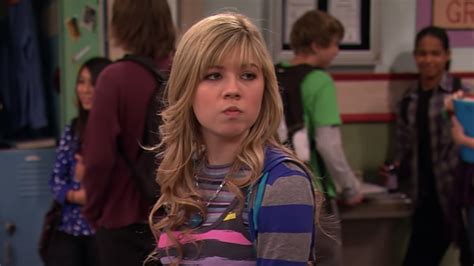 Icarly Star Jennette Mccurdy Opens Up About Naming Her Memoir Im Glad