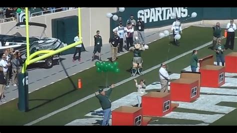 2016 Michigan State Green-White Game Farm Bureau Insurance ...