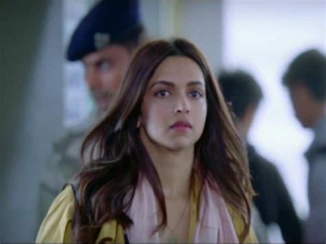 Deepika Padukone Is Feeling Sad In New Tamasha Song Hindi Movie