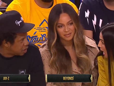 beyonce gives epic side eye to wife of warriors owner heard zone