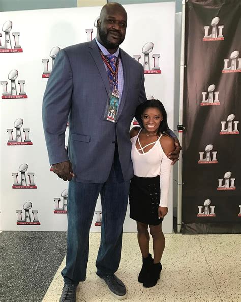 Simone Biles Shaquille O Neal Take Photo Together Teen Vogue