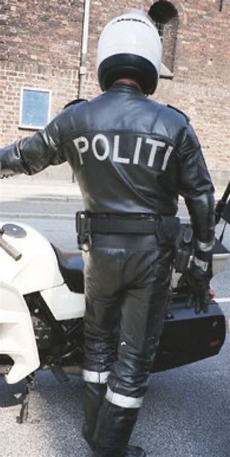 Pin By Frank Wilhelm On Lederkombis Polizei Men In Uniform Motorbike
