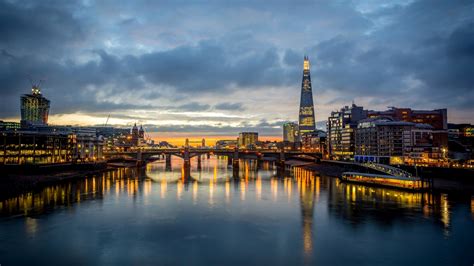 壁纸 伦敦，英国，南华桥，泰晤士河，摩天大楼，灯，晚上 2560x1600 Hd 高清壁纸 图片 照片