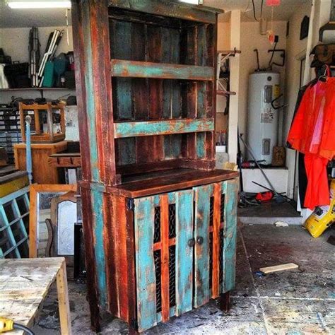 Diy Pallet Hutch 99 Pallets