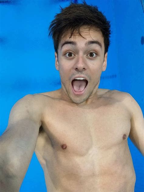 Tom Daley Takes Selfies To Another Level With Mid Air Diving Photos