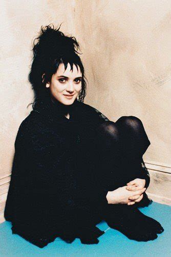 Best Of Winona Ryder On Twitter Behind The Scenes Of Winona Ryder As Lydia Deetz In