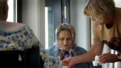 The multicultural senior citizens home haus am sandberg. Multikulturelles Seniorenheim in Duisburg, "Haus am ...