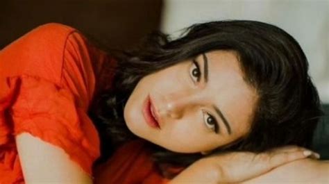 Profil Medina Dina Aktris Cantik Diduga Pacar Baru Gading Marten