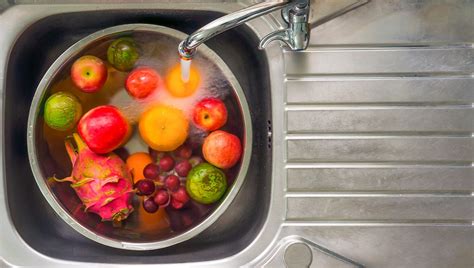 ¿cómo Lavar Correctamente Las Frutas Y Verduras Moi