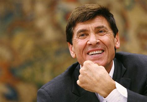 Morandi became a dance legend over a decade ago and was listened in over 20 countries, performed all around europe and received numerous awards. Incidente domestico per Gianni Morandi, tre costole rotte ...