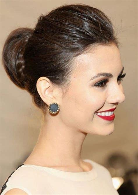 Top 8 Professional Hairstyles For Women To Appear Classier