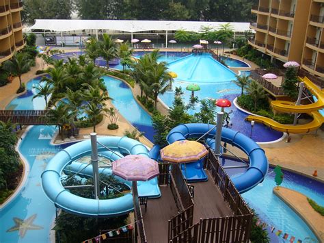 Goldcoastmorib.my offer the room package with water theme park entry ticket, book & get free entry. SyamSGold...Borong 4 All: GOLD COAST MORIB RESORT- TEMPAT ...