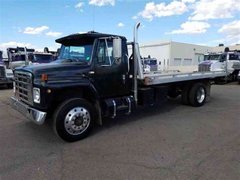 International S Series 1954 1982 Flatbeds And Rollbacks