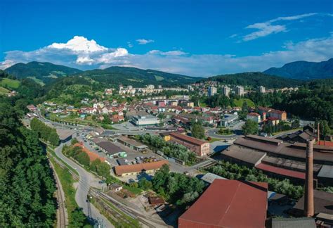 Ravne Na Koroškem Podpisale Zeleno Zavezo Slovenskega Turizma